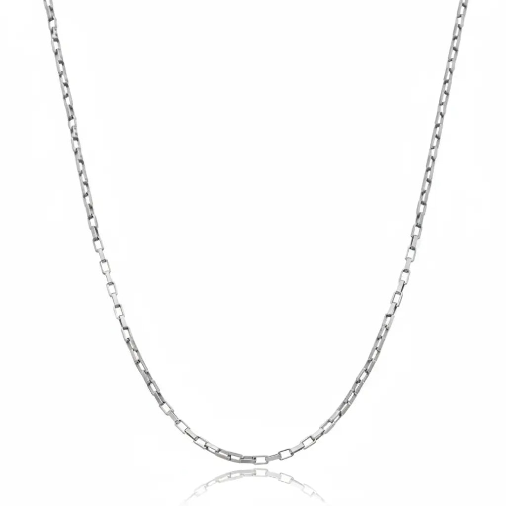 Corrente Cartier feminina 45cm em prata 925, com elos retangulares delicados e acabamento brilhante — ideal para uso com pingentes.