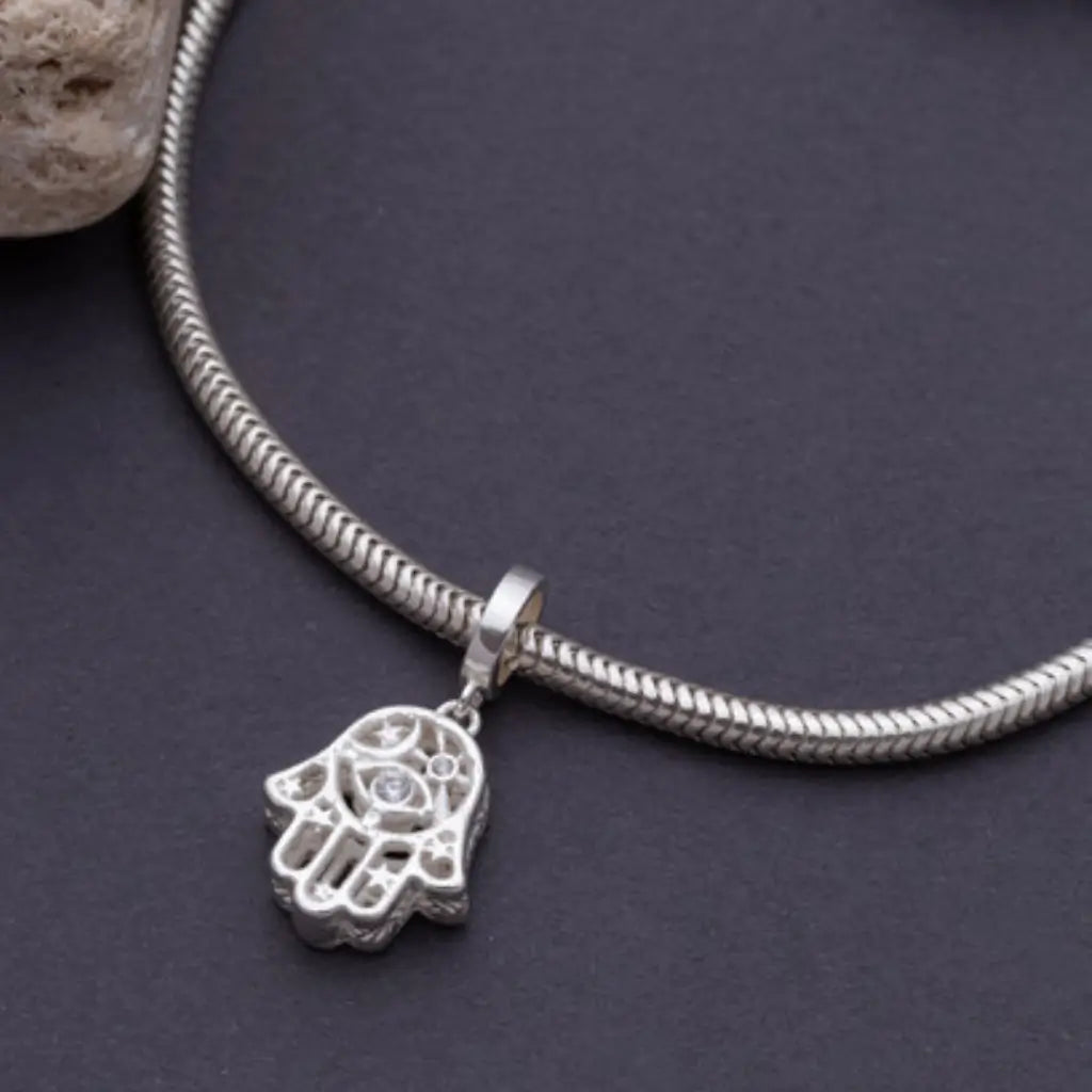 Berloque e pulseira